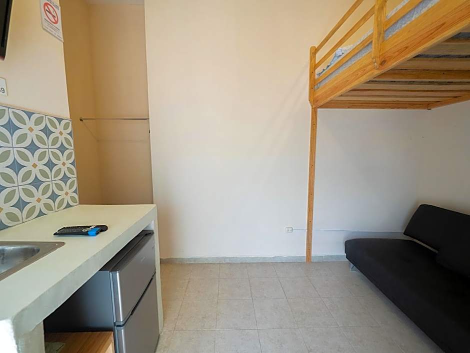 Nido Colibrí - Private Rooms and hostel Dorms in Remate de Paseo Montejo