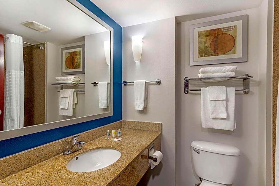 Comfort Suites Atlanta Airport