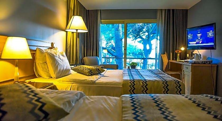 Denizatı Plus Hotel