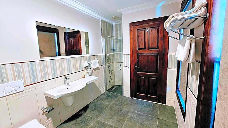Otantik Hotel & Spa