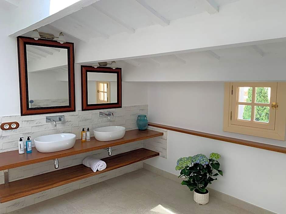 Seranova Luxury Hotel - Adults Only