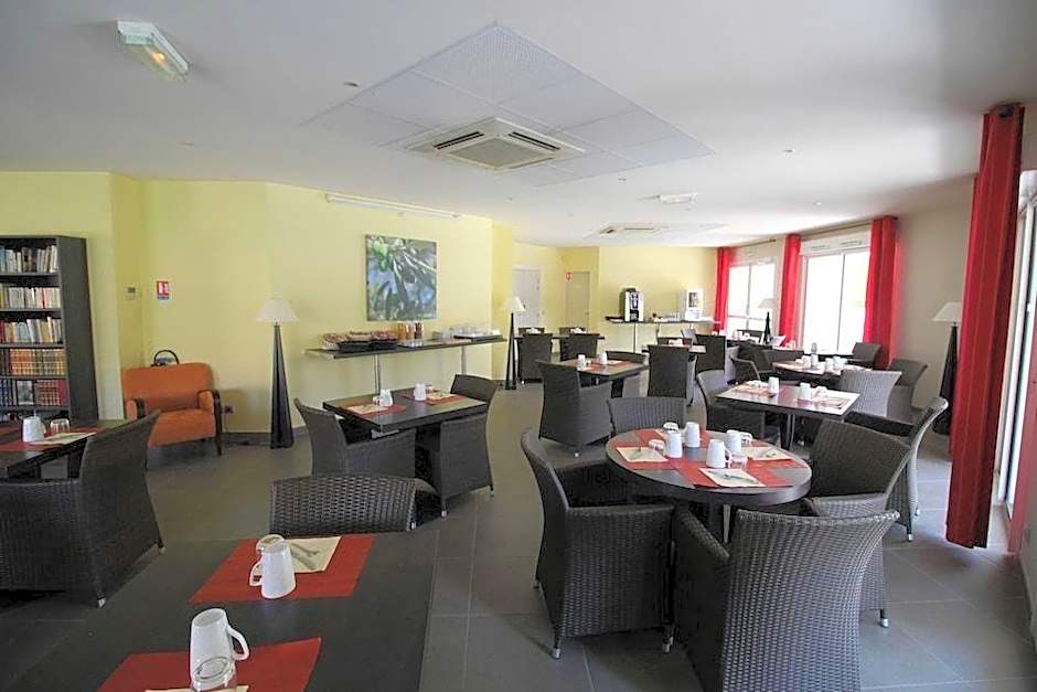 Park & Suites Village Aix-Le Rousset