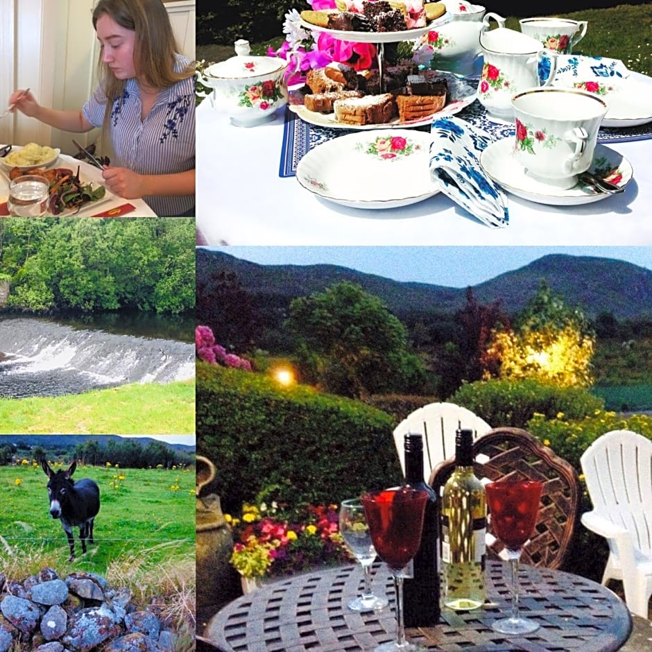 Hillcrest farmhouse Bed & Breakfast