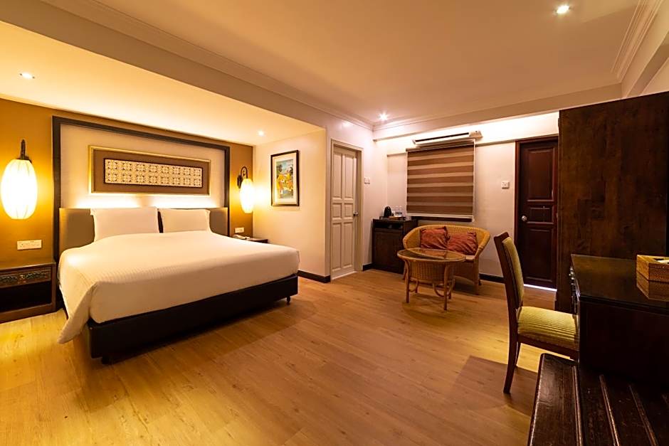Photo 1 of 6 of Superior 1 King Bed