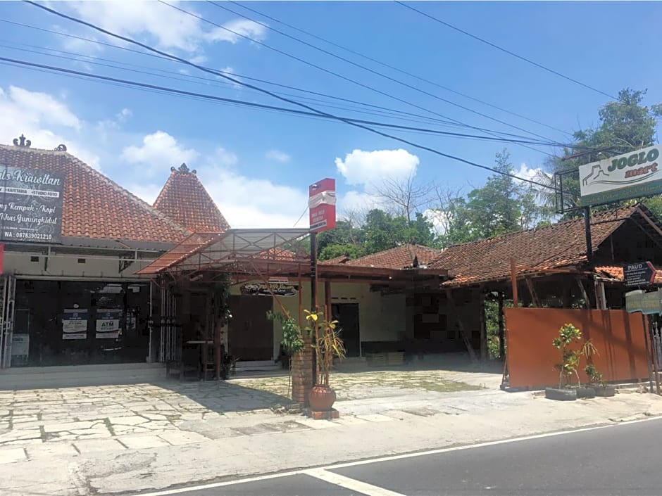 OYO 1368 Omah Joglo Krawitan – Yogyakarta, MN
