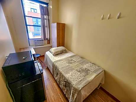 Standard Single Room with Shared Bathroom