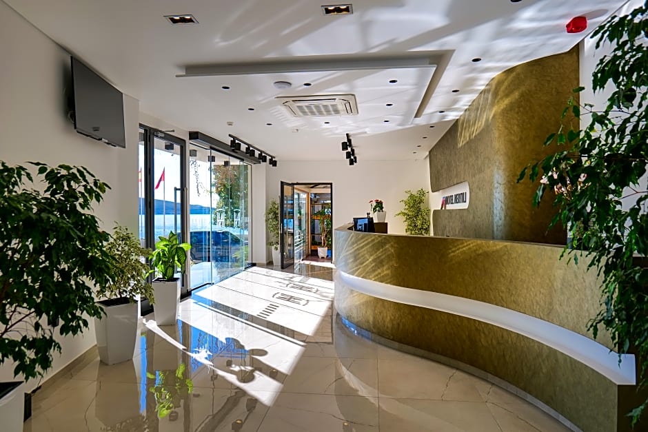 Photo 1 of 32 of Nertili Hotel