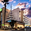 La Quinta Inn & Suites by Wyndham Anaheim Disneyland