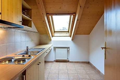 Apartment with Lake View