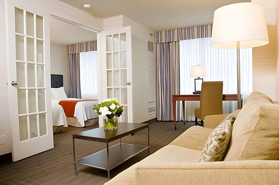 Cambridge Suites Toronto