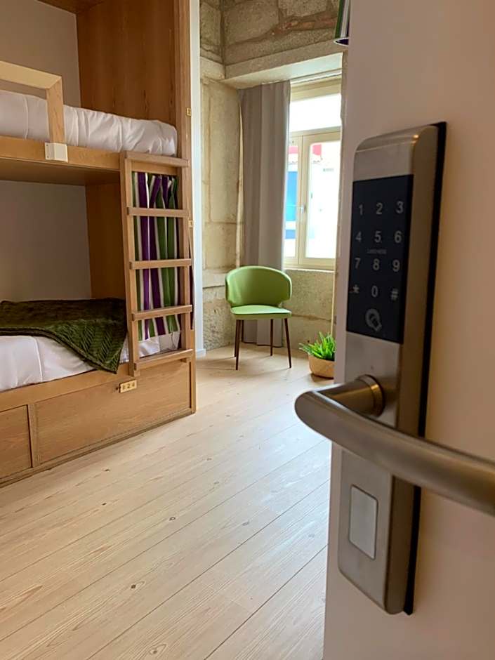 Lost Inn Porto Hostel