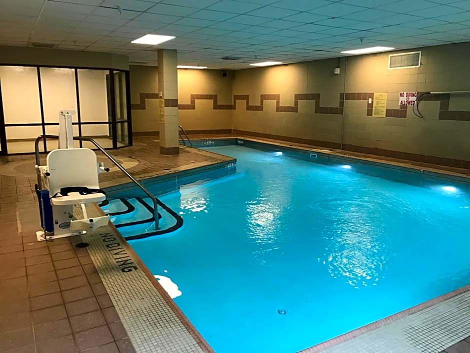 Ariel Broadway Hotel