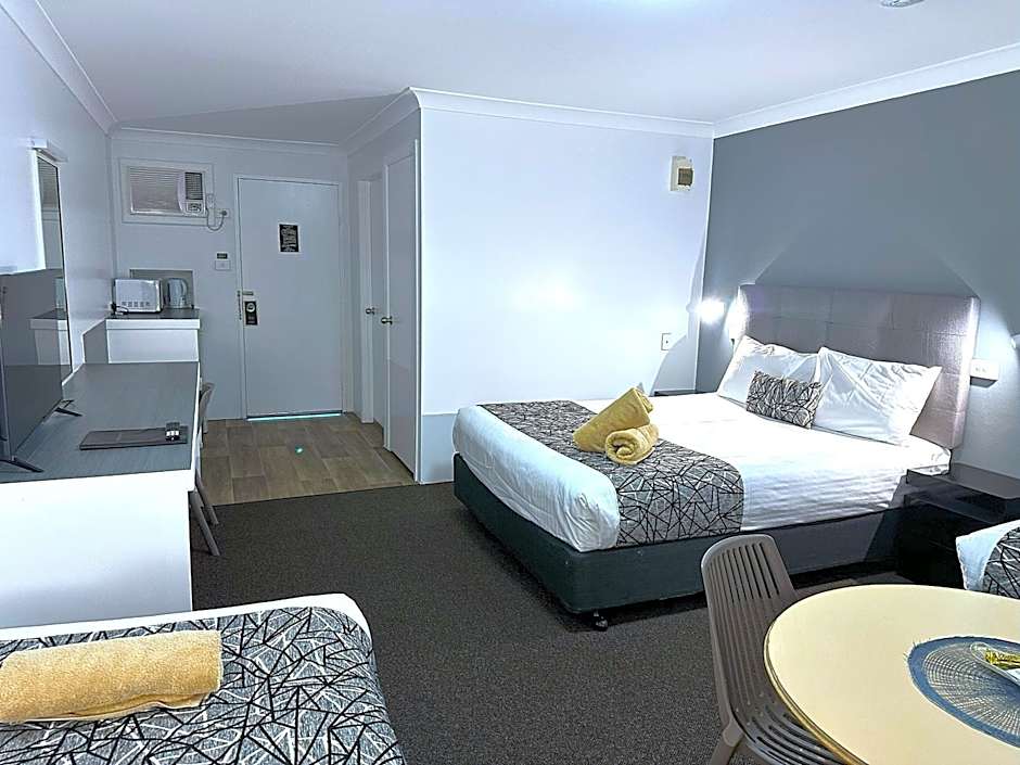 Rosebourne Gardens Motel