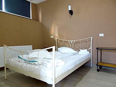 One-Bedroom Deluxe Apartment