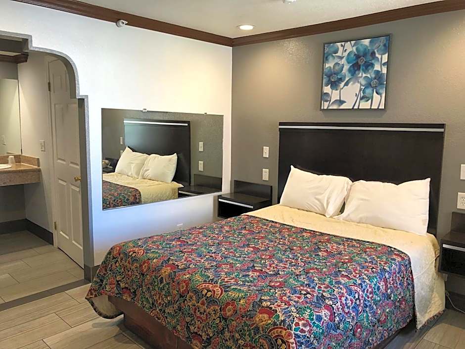 Starlight Inn, Valley Blvd - Downtown LA