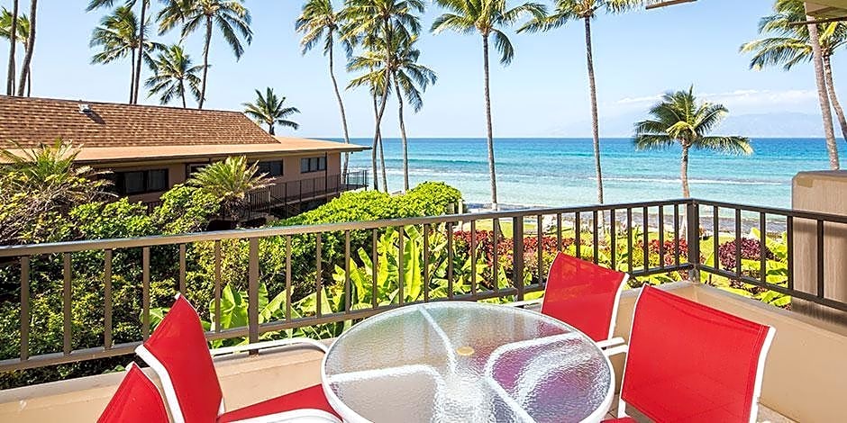 Photo 1 of 1 of Studio, Ocean front