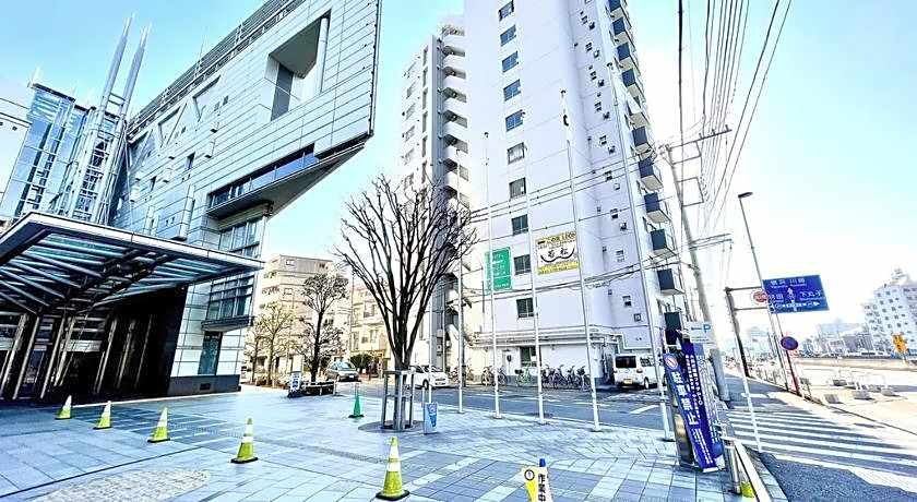 Quintessa Hotel Tokyo Haneda Comic and Books