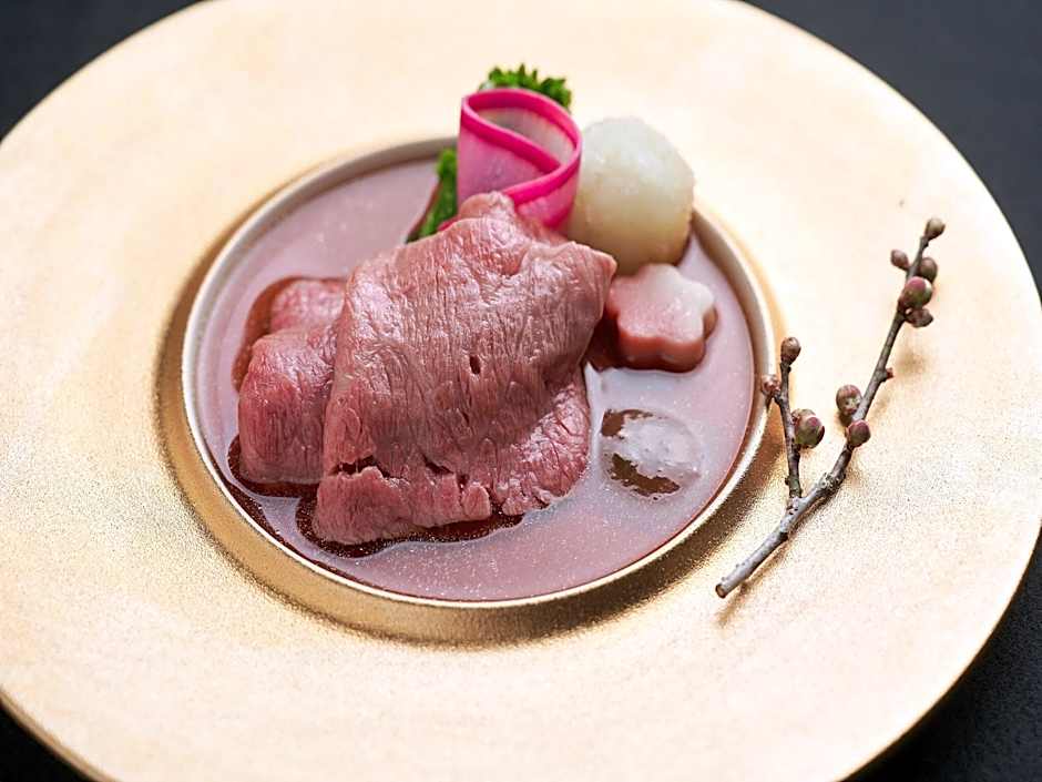 Nazuna Kyoto Tsubaki St.