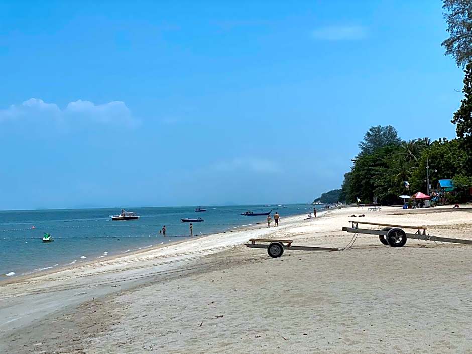 By The Sea Ground Floor with Pool Facing 3A