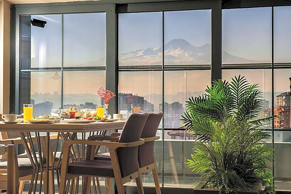 Holiday Inn Kayseri - Duvenonu By IHG