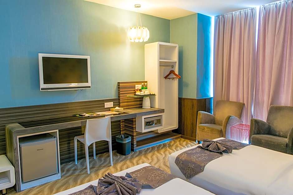 Photo 1 of 4 of Deluxe Premier 2 Beds