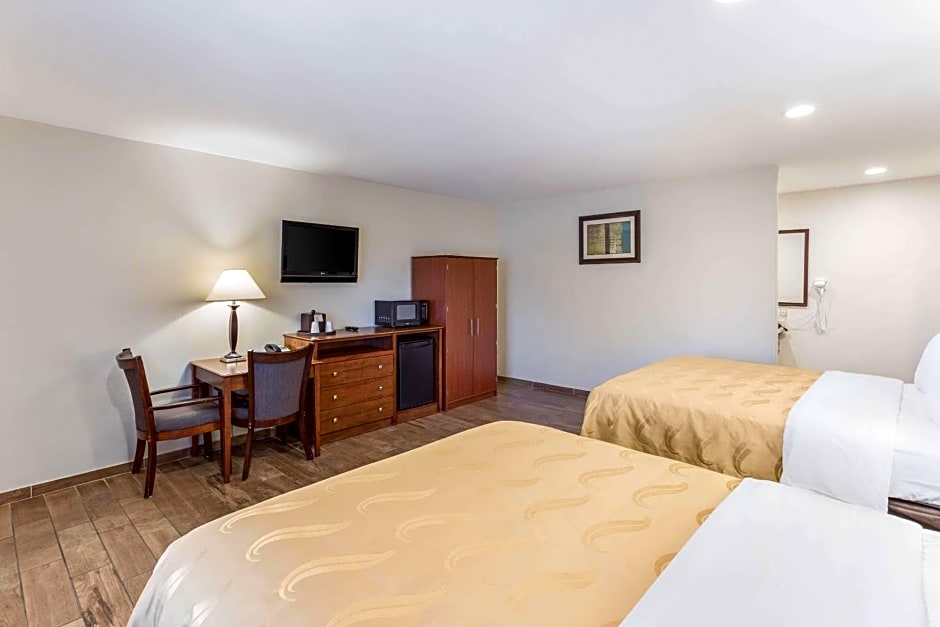 Quality Inn Escondido Downtown