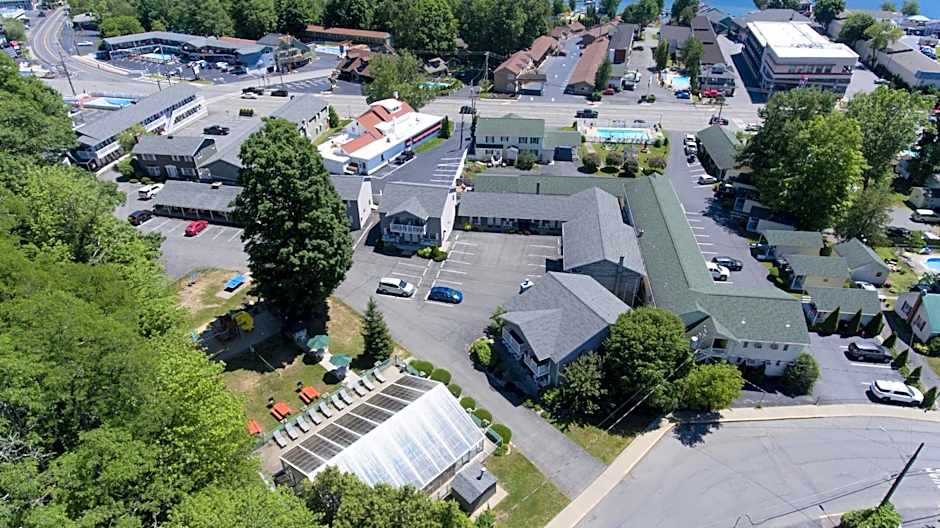 Adirondack Retreat Inn & Suites