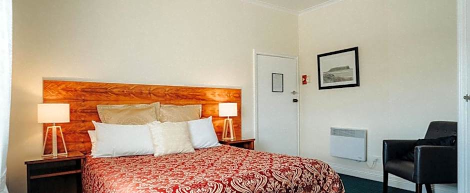 Photo 1 of 19 of Standard 1 Queen Bed