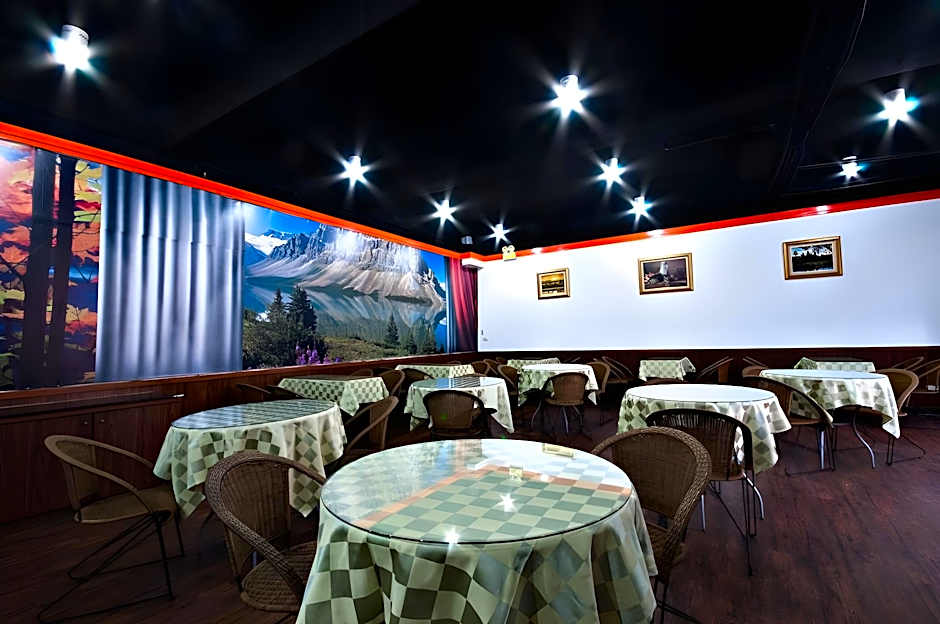 Beverly commercial motel