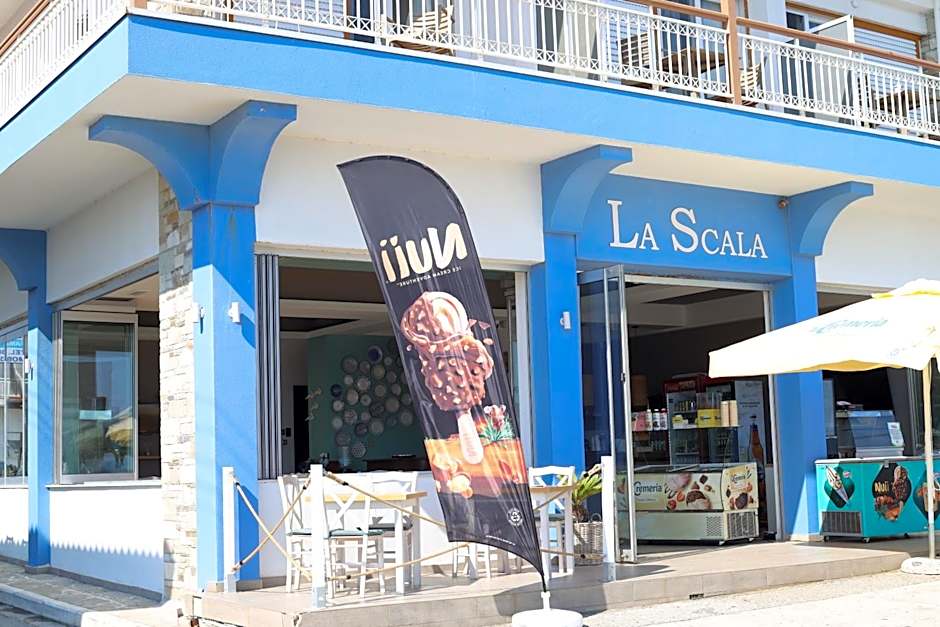 La Scala family apartments