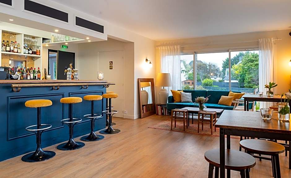 Hôtel Restaurant La Voile Bleue