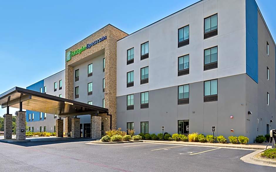 Holiday Inn Express and Suites White Hall By IHG