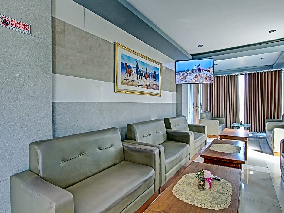 Capital O 92819 Pm Indah Hotel