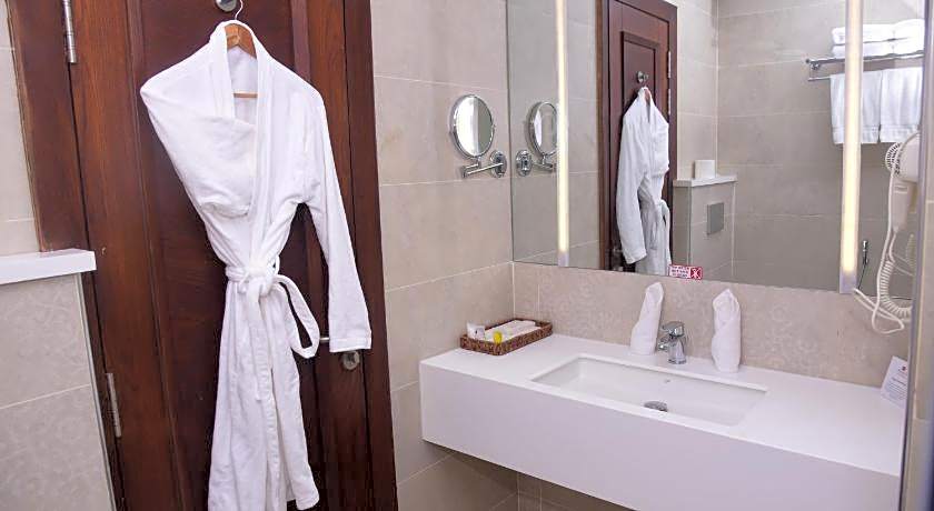 Best Western Premier Hotel Gulberg Lahore