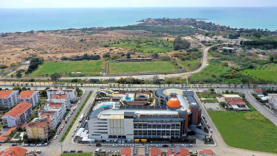 Arnor De Luxe Hotel & Spa