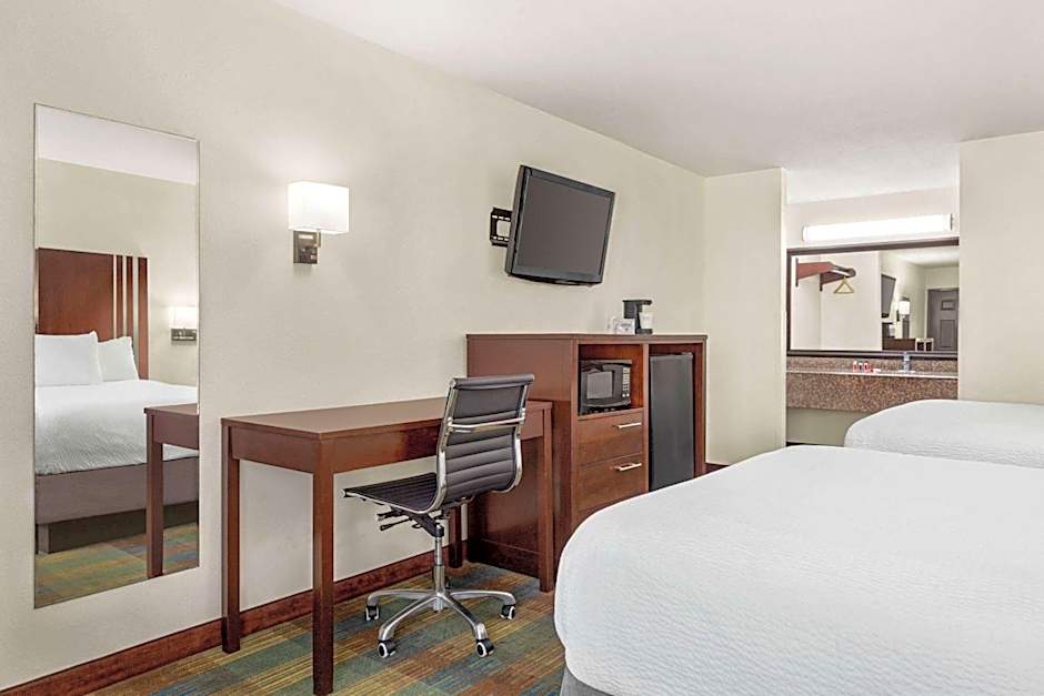 Ramada by Wyndham San Antonio Near SeaWorld/Lackland AFB