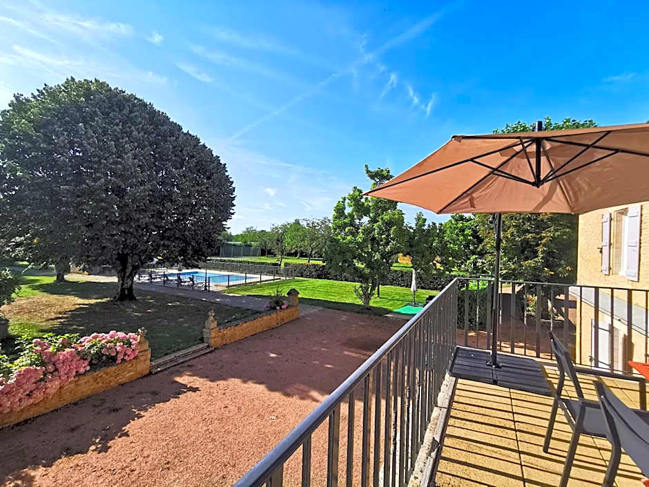 Domaine Jolidetour climatisé, piscine et tennis privés