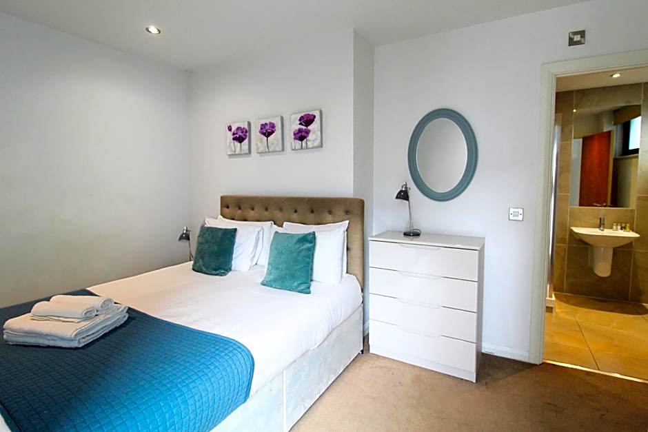 Tooley Street Apartments by Viridian Apartments