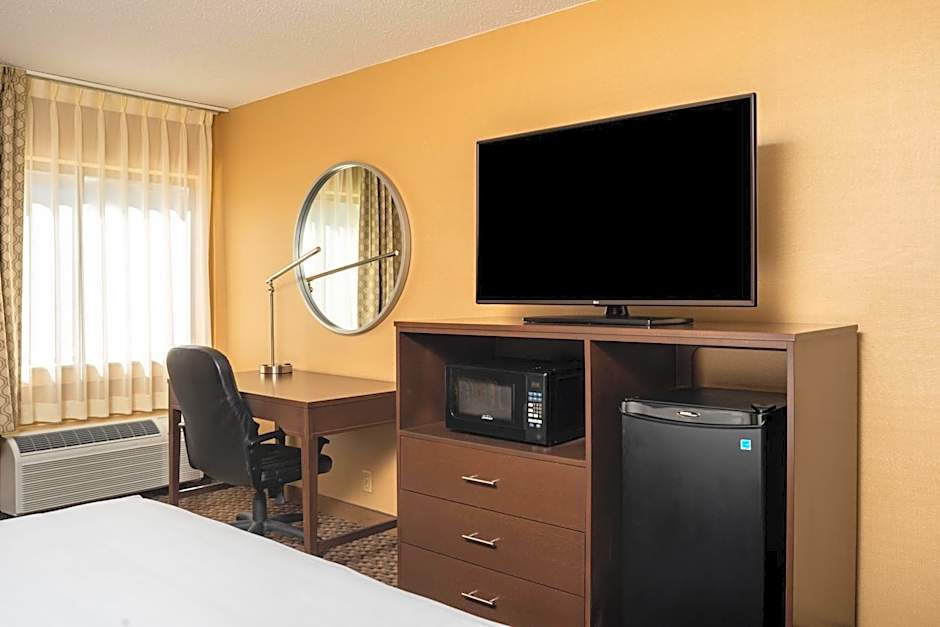 Clarion Pointe Harrisonburg