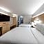 Holiday Inn Express Hotel & Suites Petersburg/Dinwiddie By IHG