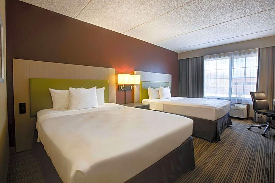 Comfort Inn & Suites St. Paul Northeast