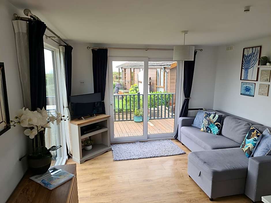 Pine Lodge @Puffin Lodges