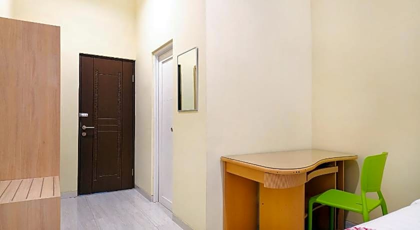 Hotel O DeHome Family