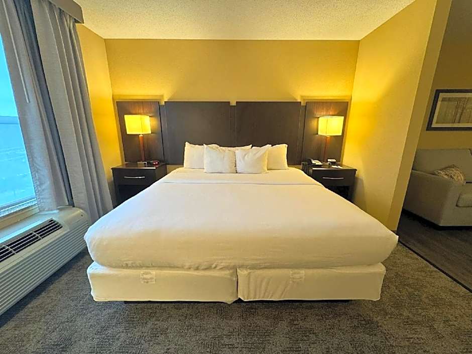 Comfort Inn & Suites Lexington Park near Pax River