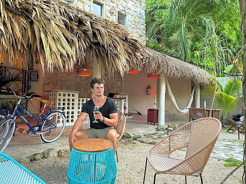 Elmar Hostel