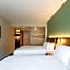 Holiday Inn Express And Suites Queenstown By IHG