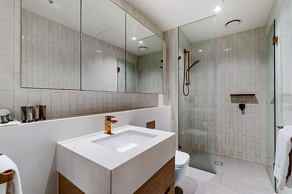 Collins House Apartments by CLLIX