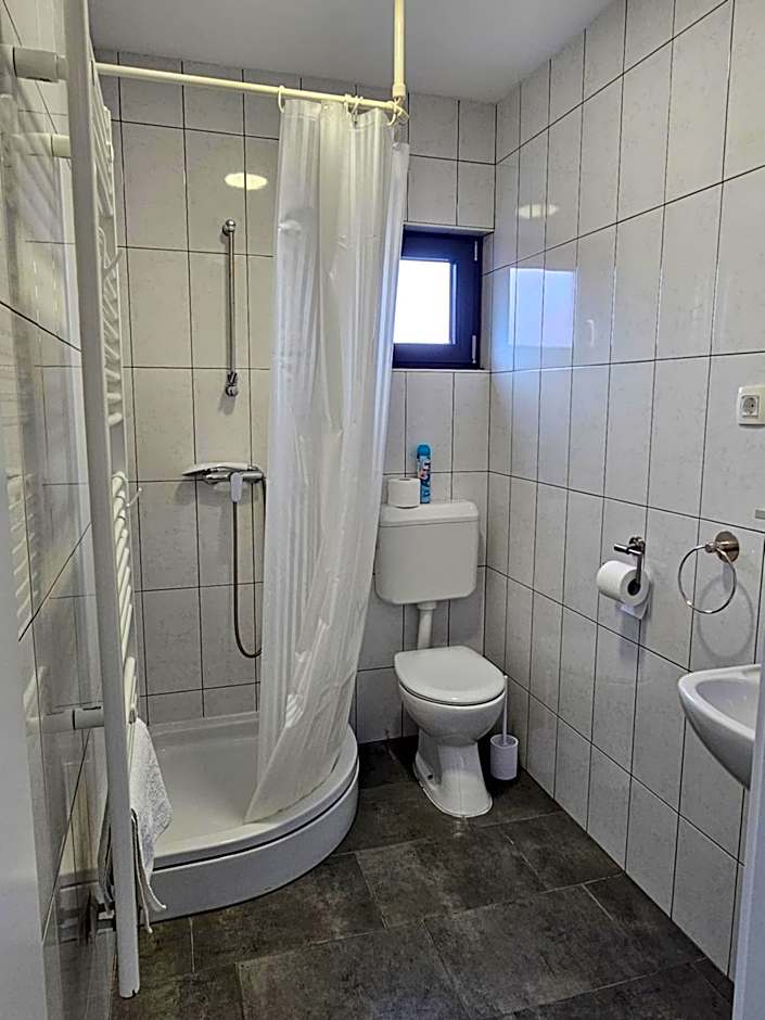 Filipovic rent a car & apartments