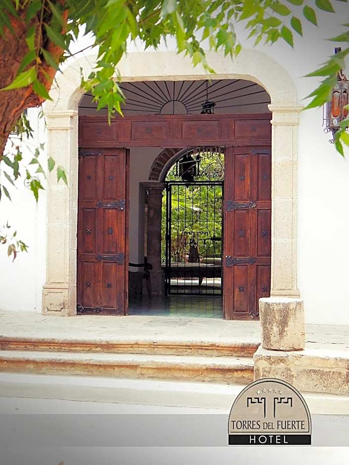 Hotel Torres Del Fuerte