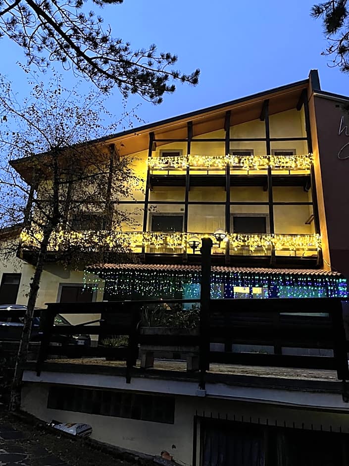 Cristall Hotel